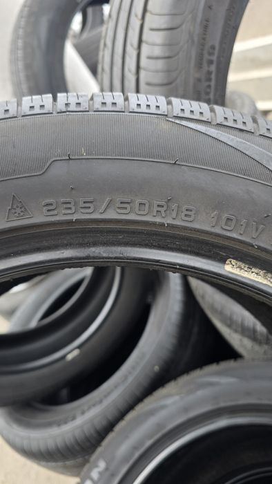 235/50/R18 Ovation