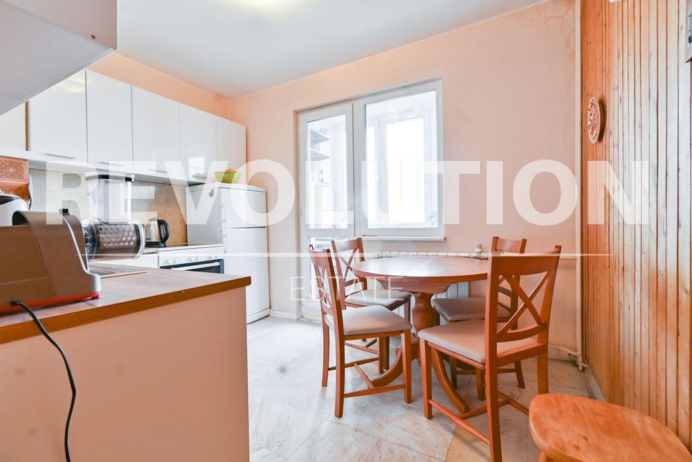 Дава се под наем Двустаен апартамент в София, Младост 2 - 85 кв.м за 698.19 € - Снимка #2