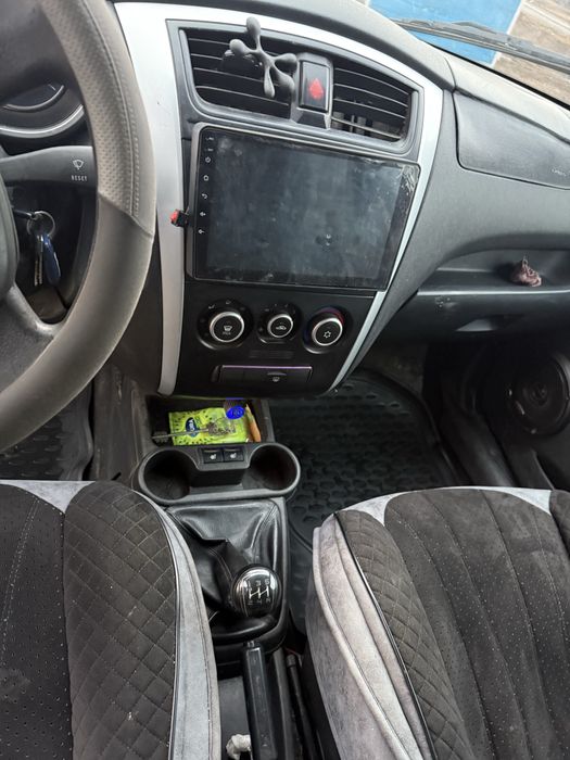 Продается машина. Торг есть.