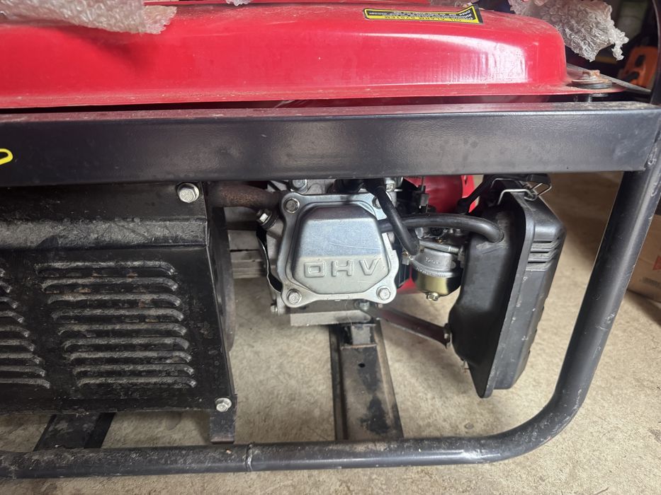 Generator Honda 6.5HP 3x220v, 1x380v