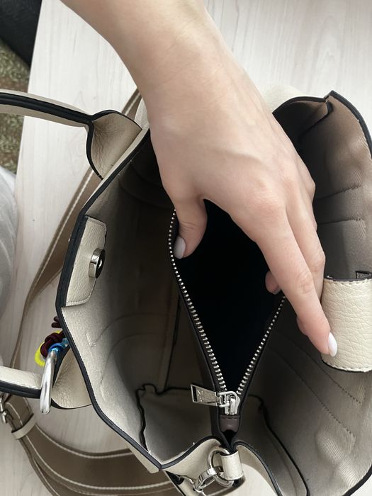 Дамска чанта от PARFOIS