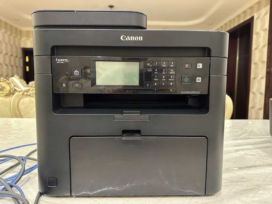 Принтер Canon хорошем состоянии. Принтер яхши, ишлатилган.