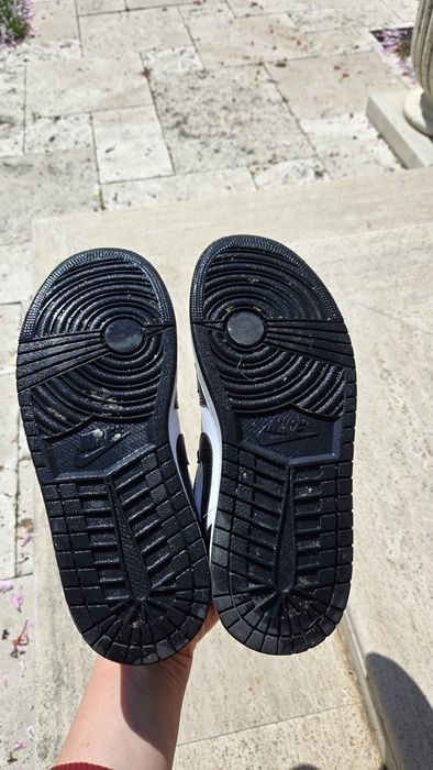 Pantofi sport/ Sneakers/Adidasi Nike Air Jordan 1 Low  Alb-negru, marimeav