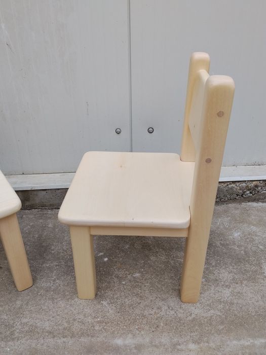 Set 2 scaunele din lemn masiv de tei