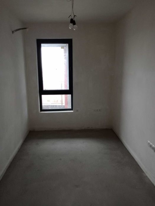 Тристаен апартамент, Пещерско шосе 90кв.м.