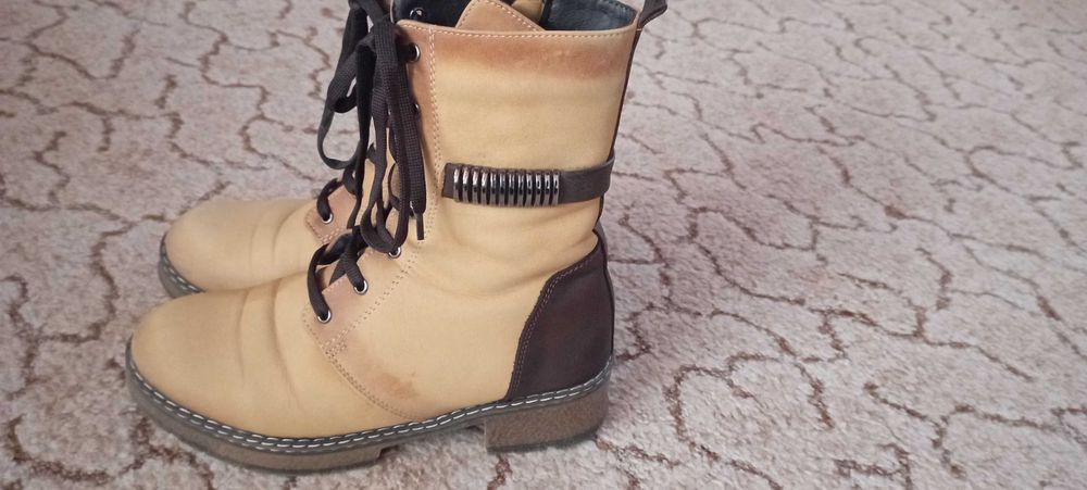 Дамски боти - черни и цвят горчица