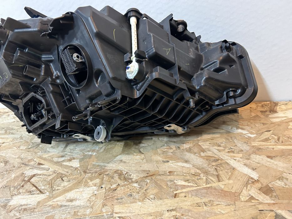 Far faruri bmw G20 G21 LCI laser led adaptiv 2022-2024