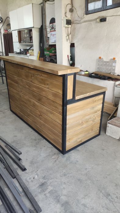 Обзавеждане на заведения и барове -бар маси , столове , трапезни маси