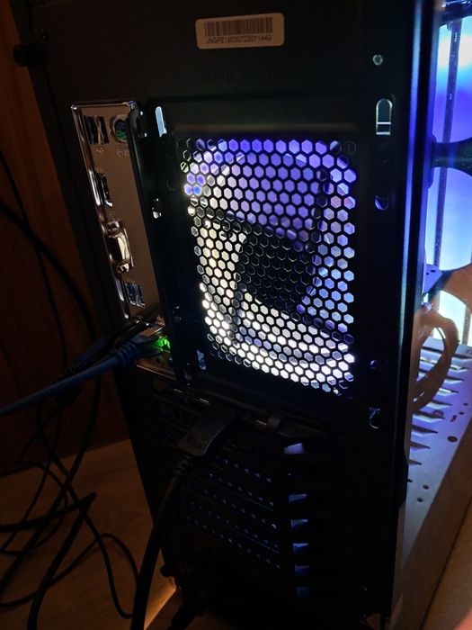 Vand pc gaming i5 14400f rtx 4060