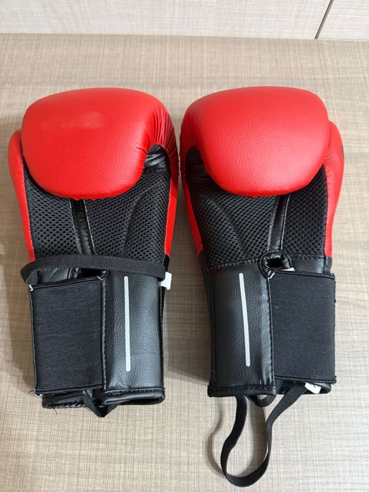Mănuși de box 8oz
