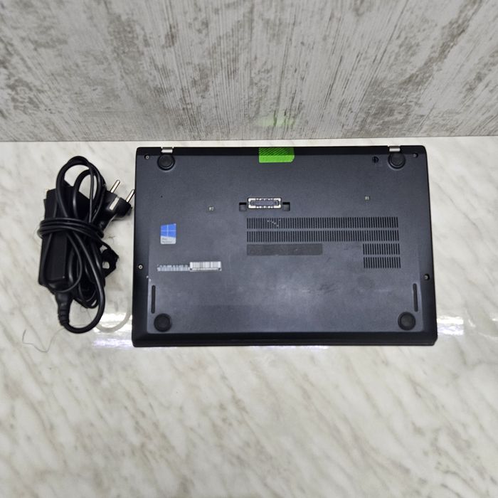 Laptop Lenovo i5-6200 8/256GB Zeus Amanet Vitan 2105