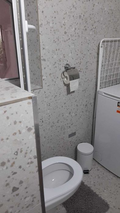 Închiriez garsonieră ultracentral