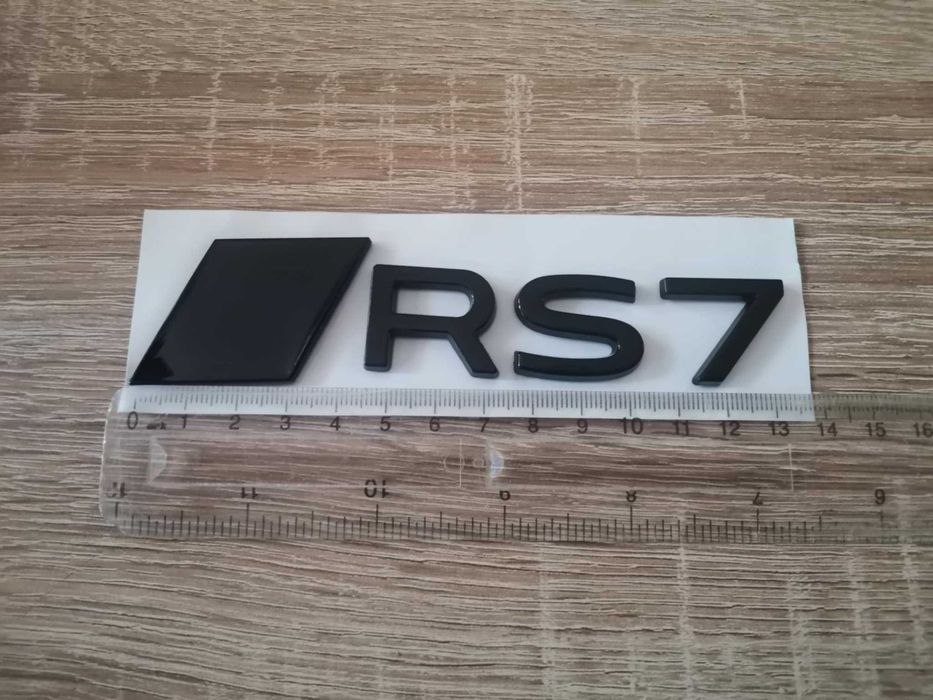 черен гланц емблема Audi RS7 нов стил