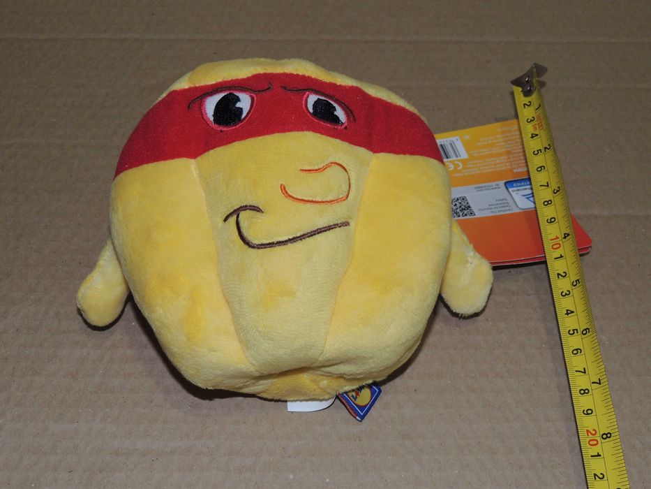 Плюшена  играчка        ЧУШКА -  2.56 €.     Milka - 3.07 €.