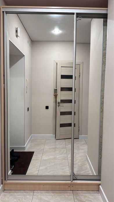 Продается шкаф купе