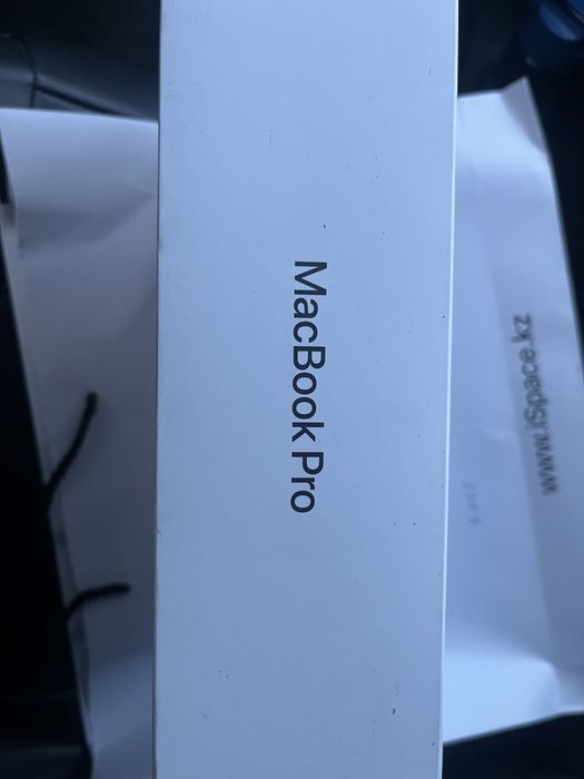 Продам макбук 14 про macbook pro
