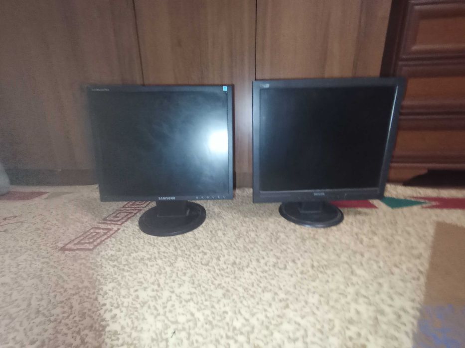 Мониторы новые не нужные