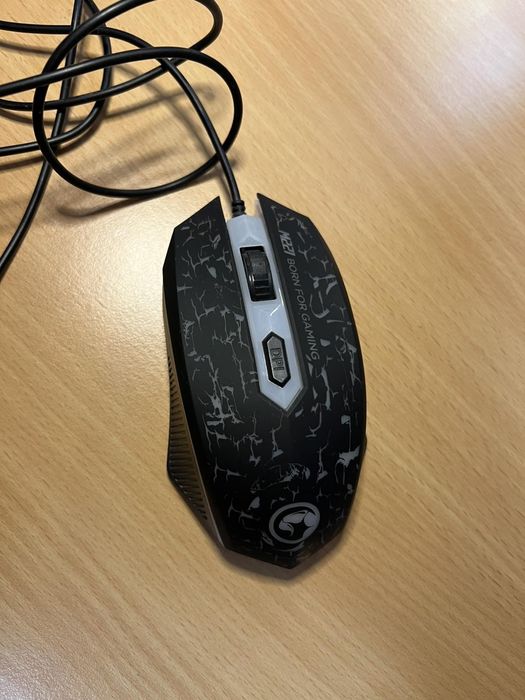 Геймърска светеща мишка