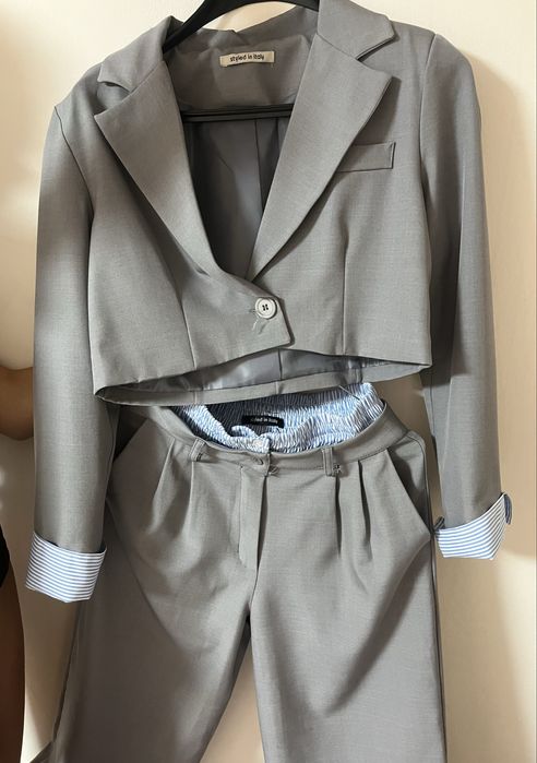 Комплект от две части