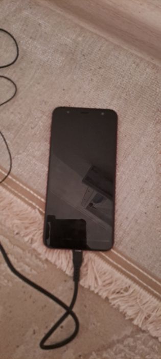 Продам телефон самсунг