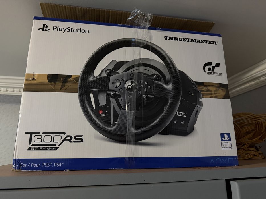 Продается игровой руль Thrustmaster T300RS GT edition