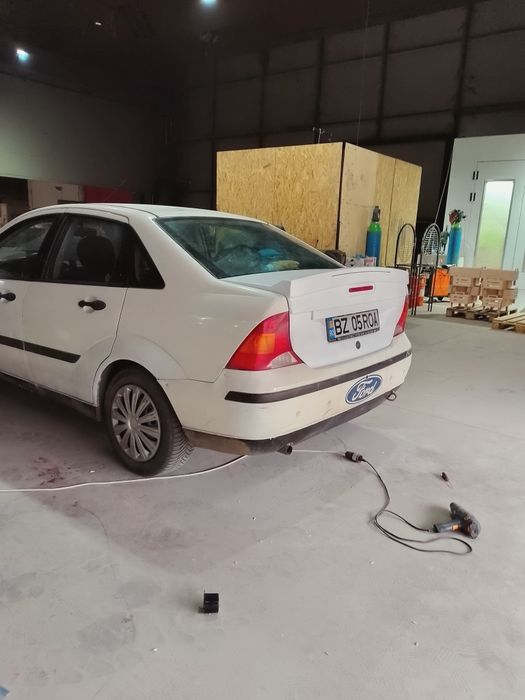 FORD Focus 2002 — imagine 5