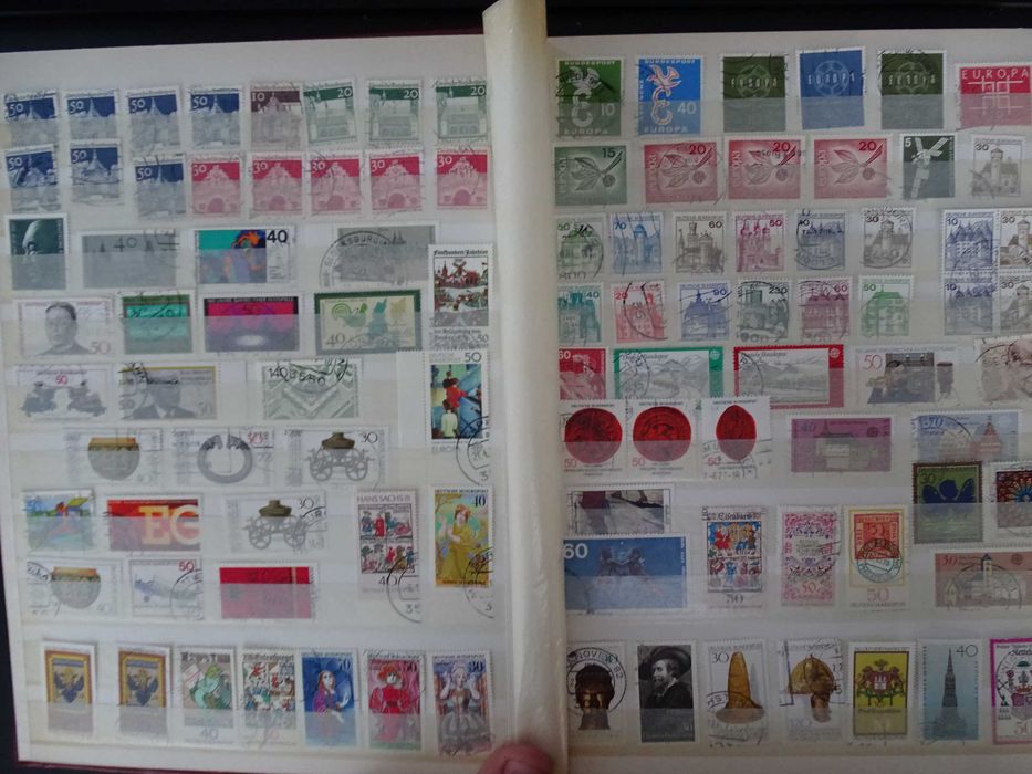 Germania Bund - Clasor cu timbre stampilate 1970-1990 (Lot 330)