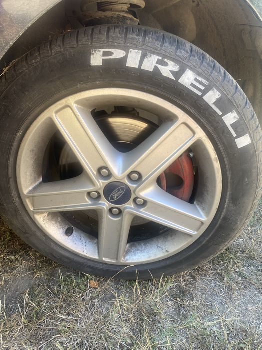 Vand roti ford  stare buna