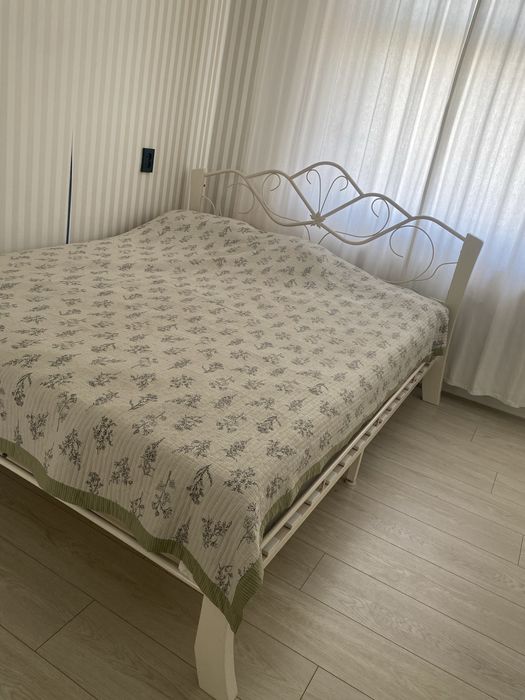 Продается кровать 1.60*2м