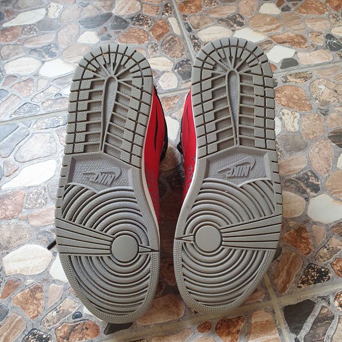 Nike Air Jordan 1 Flight Fire Red originali