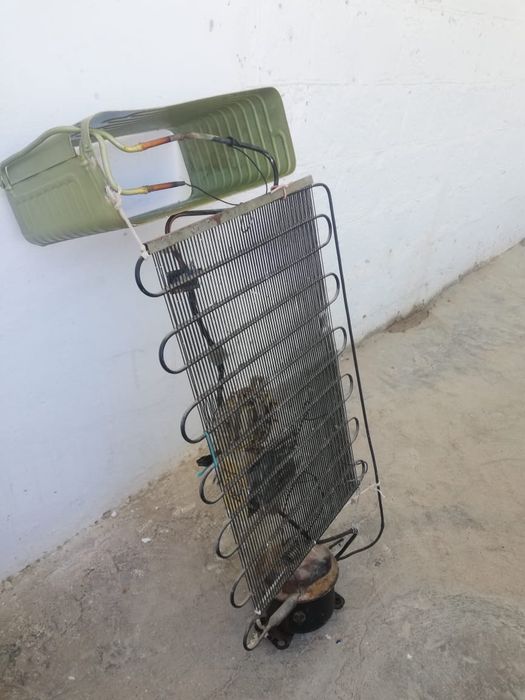 Моторчик холодильника Бирюса