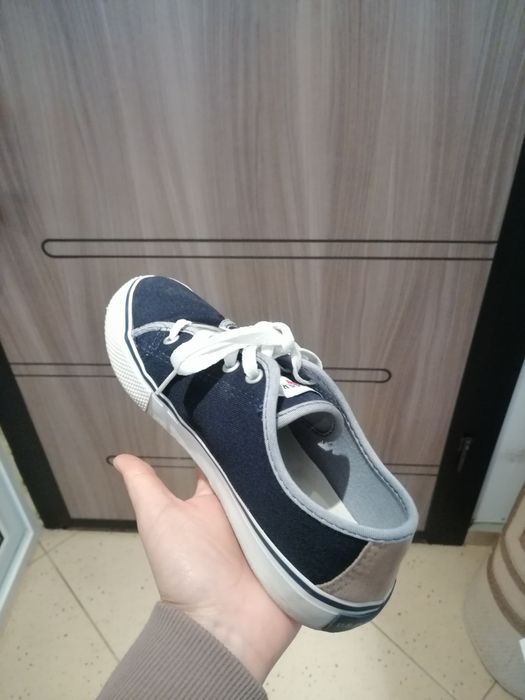 POLO USPA обувки ЗА 15 евро