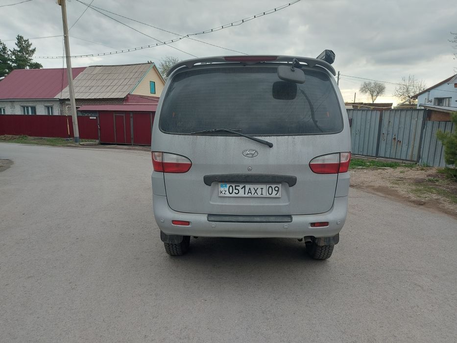 Продаю хендай старэкс