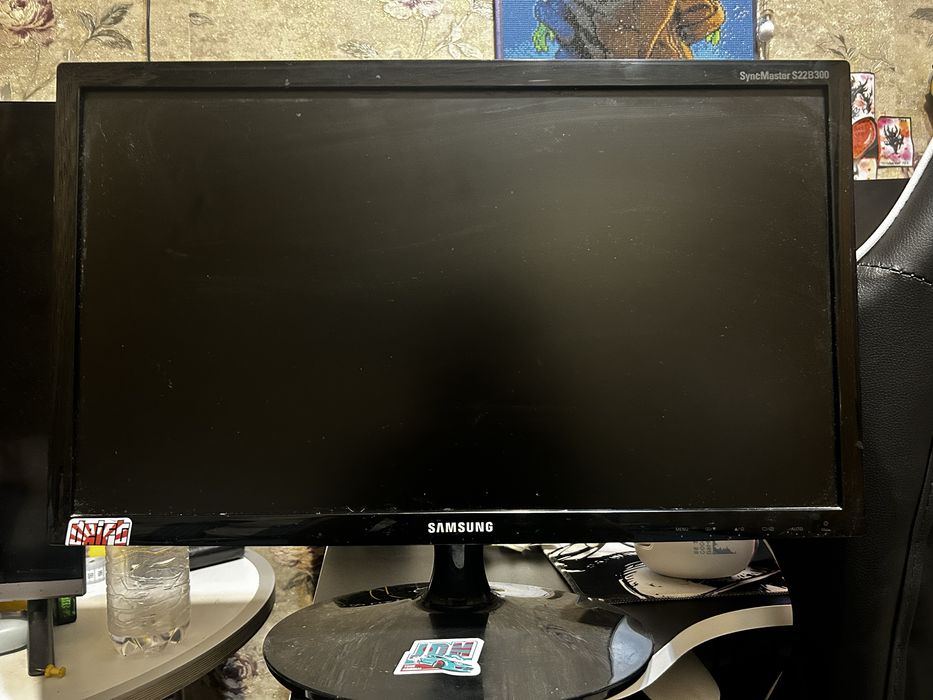 Монитор Samsung S22B300B