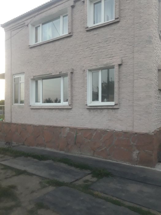 Продам коттедж в двух уровнях