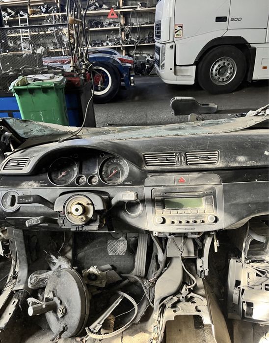 Пассат б6 на разбор