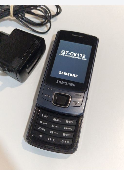 Telefon Samsung cu 2 procesoare GT- C6112
