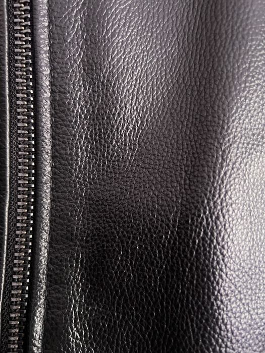 Продам кожанную куртку