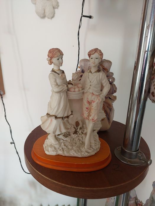 Продам статуэтки