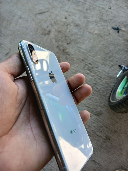 iPhone X sotiladi