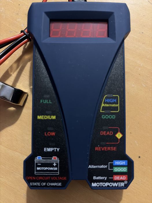 Tester baterii 12V