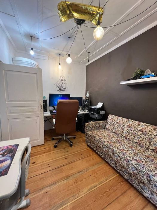 Срочно Сдаётся участок 4-соток 1-этажный 3-комн паркентский базар евро