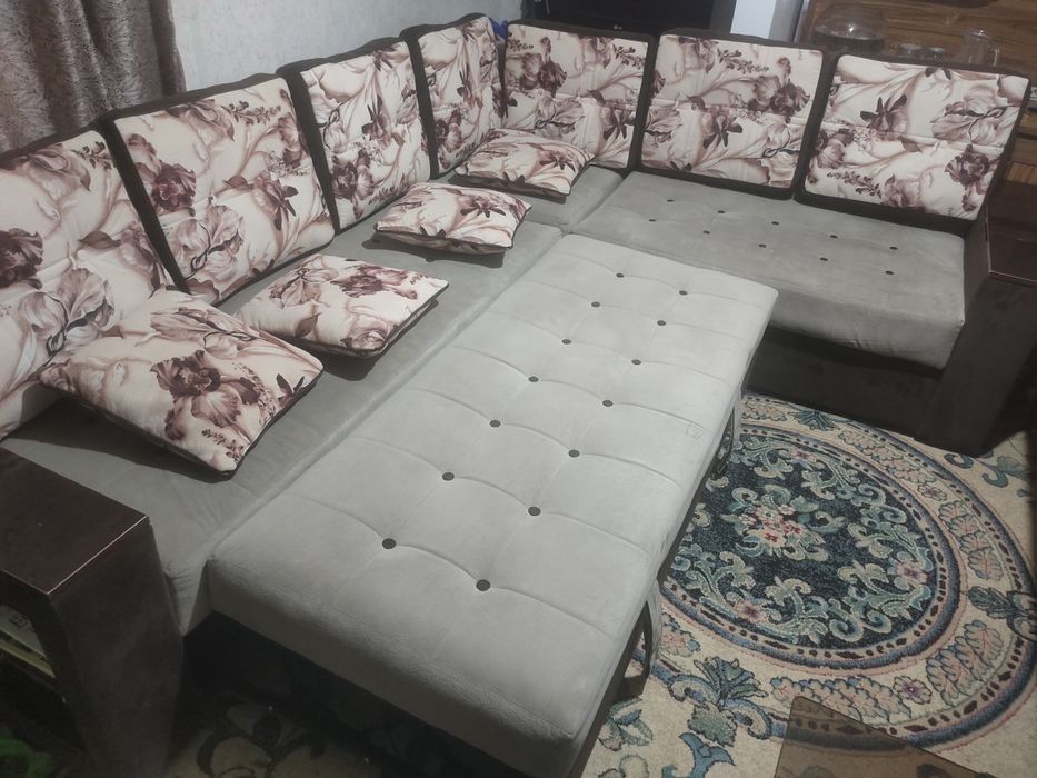 Мягкая мебель для гостинной