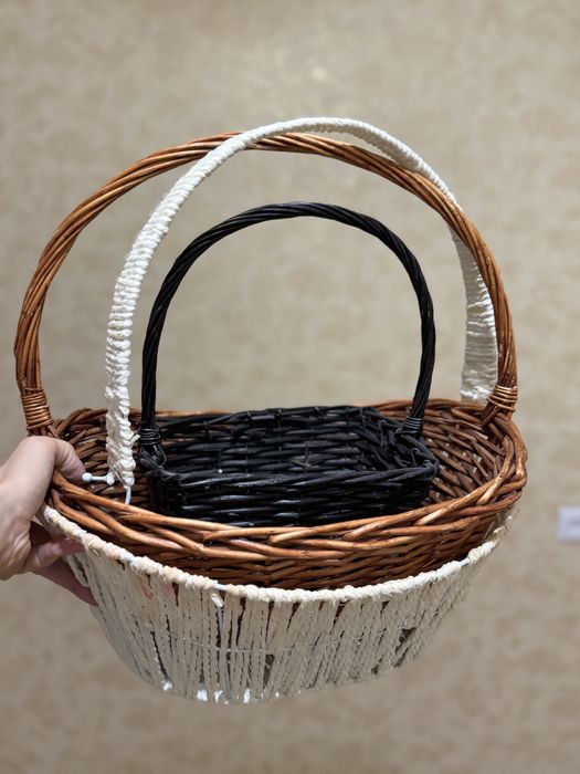 Корзины подарочные б/у