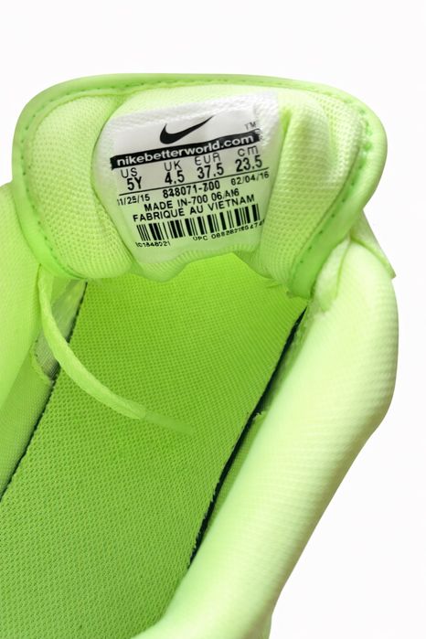 Дамски маратонки NIKE и кецове MUSTANG