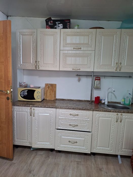 Продам дом в двухквартирном жилом доме