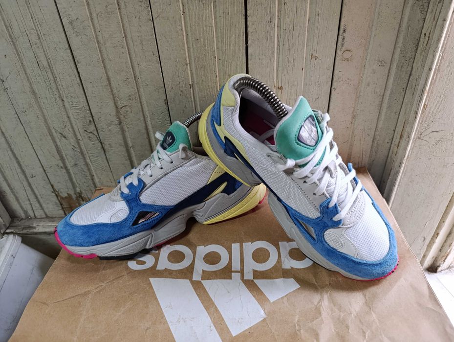''Adidas Originals Falcon Multi''оригинални маратонки 37.5 номер