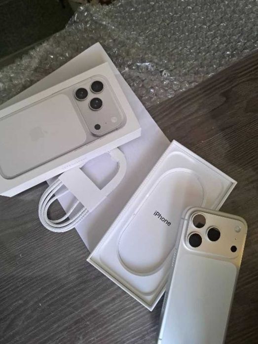 iPhone 17 pro, 512 GB, White