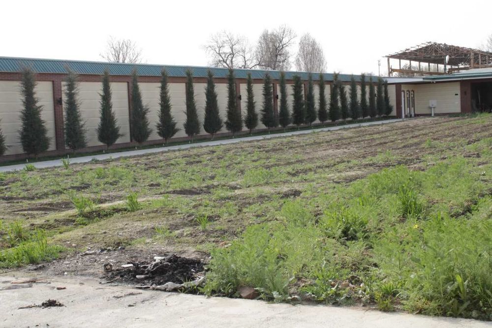 Автосервис устахона мошинала учун сотилади