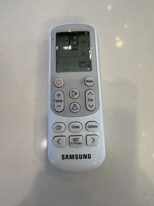 Aer conditionat Samsung tip caseta tavan impecabil!